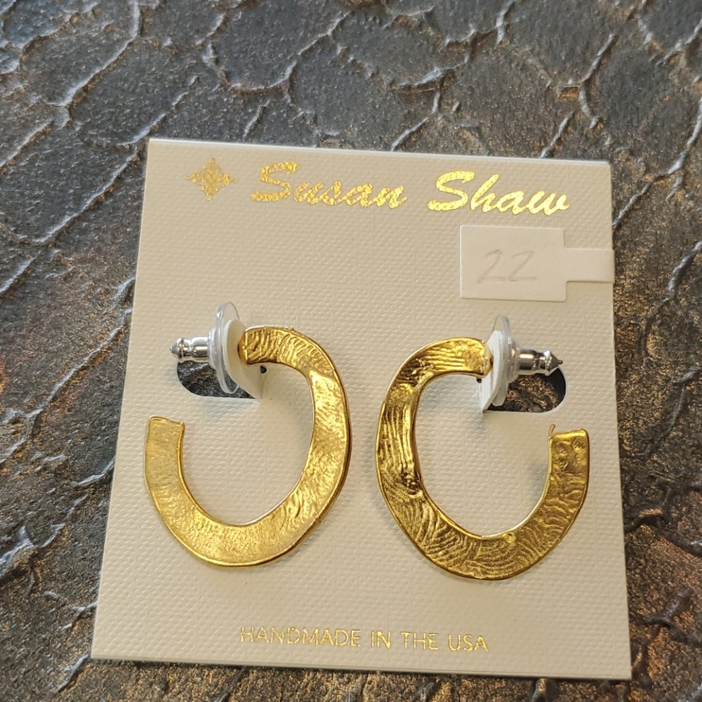 Abstract gold hoops
